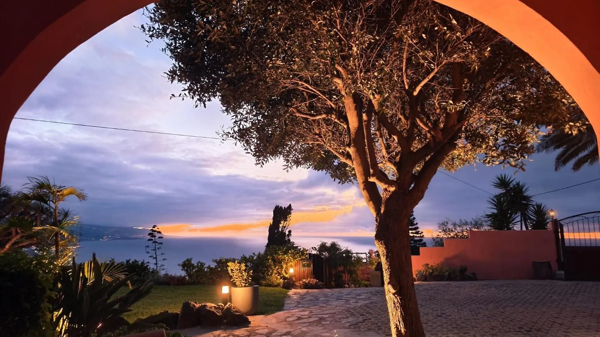 Great Views & Heated Pool - El Perenquen 5 Apartment La Matanza De Acentejo